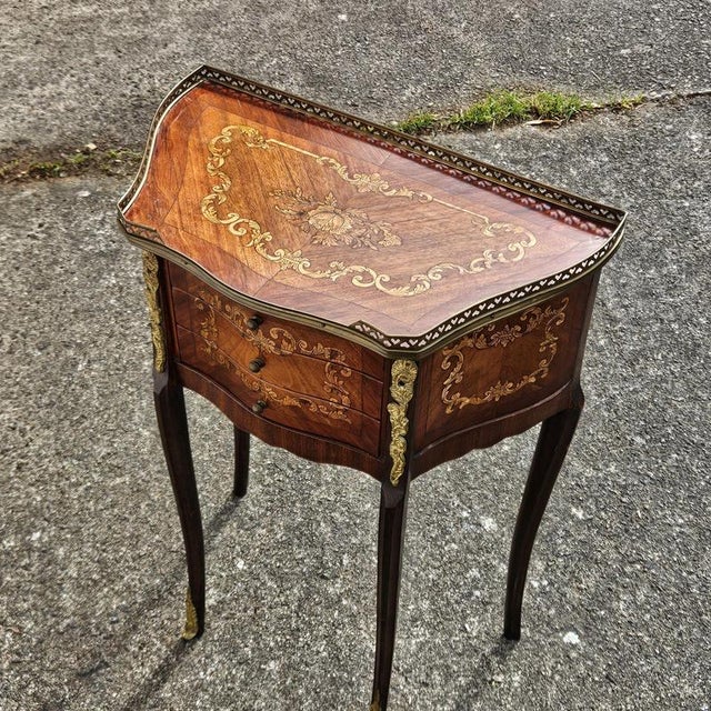 Marquetry Nightstand in Wood and Brass For Sale - Image 9 of 18