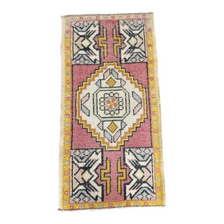 Turkish Yastik Rug 1'7" x 3' For Sale