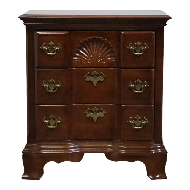 Late 20th Century Universal Furniture Cherry Traditional Style Blockfront 26" Three Drawer Nightstand 605-355 For Sale