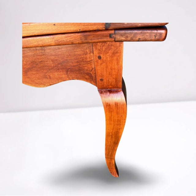 19th Century French Provincial Cherry Dining Table With Leaves For Sale In Charleston - Image 6 of 12