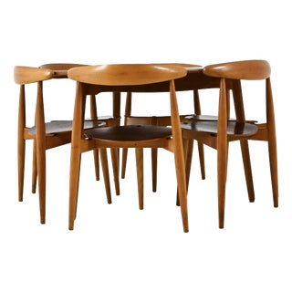 Heart Dining Table and Chairs attributed to Hans J. Wegner for Fritz Hansen, 1950s, Set of 7 For Sale