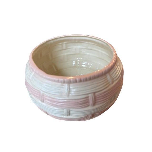 Vintage Pink Basketweave Ceramic Pot Norwood 1988 For Sale - Image 4 of 8