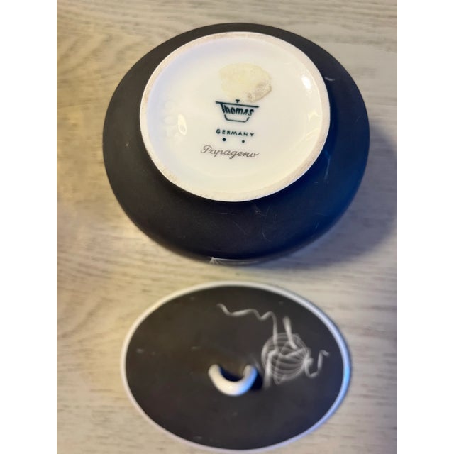 Ceramic 1950s Thomas Germany Rosenthal Papageno Fish Mouth Vase and Lidded Dish by Raymond Loewy - 2 Piece Set For Sale - Image 7 of 12