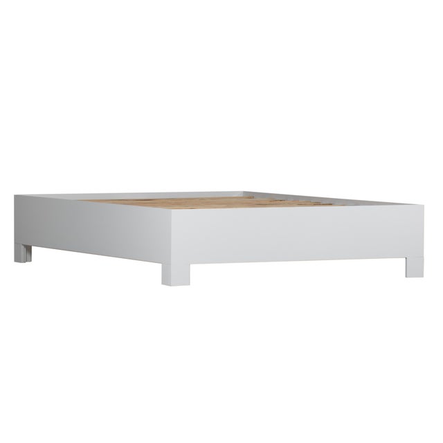 Chippendale Platform Bed California King - White For Sale - Image 9 of 12