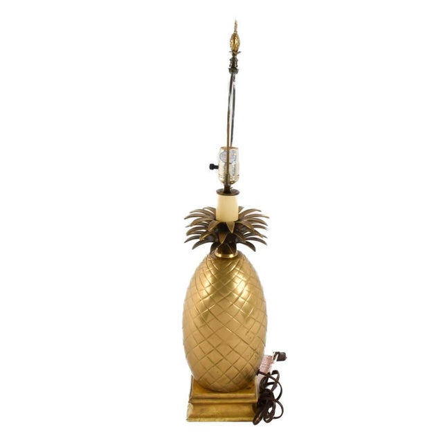 This Hollywood Glam Brass Pineapple Lamp is a bold and luxurious statement piece, embodying the playful sophistication of...