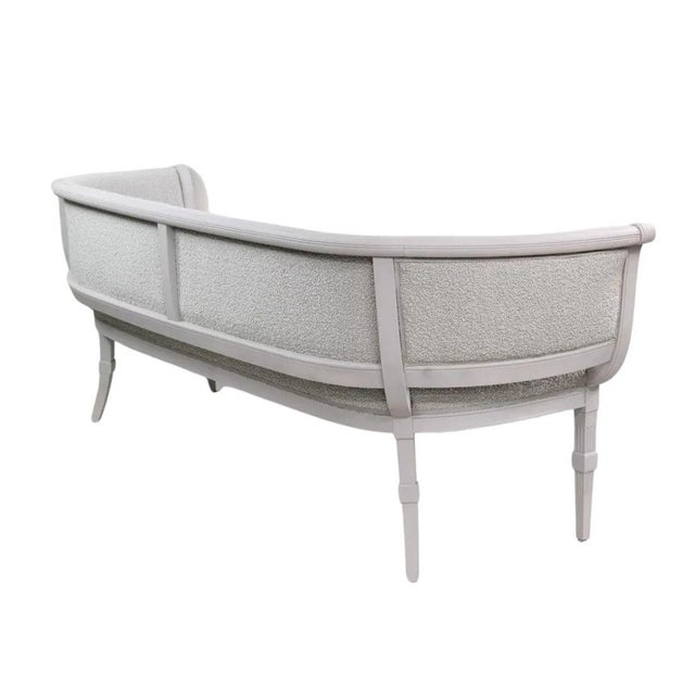 Late 20th Century Swedish Gustavian Style Painted and Curved Back Settee With Boucle Fabric For Sale - Image 5 of 5