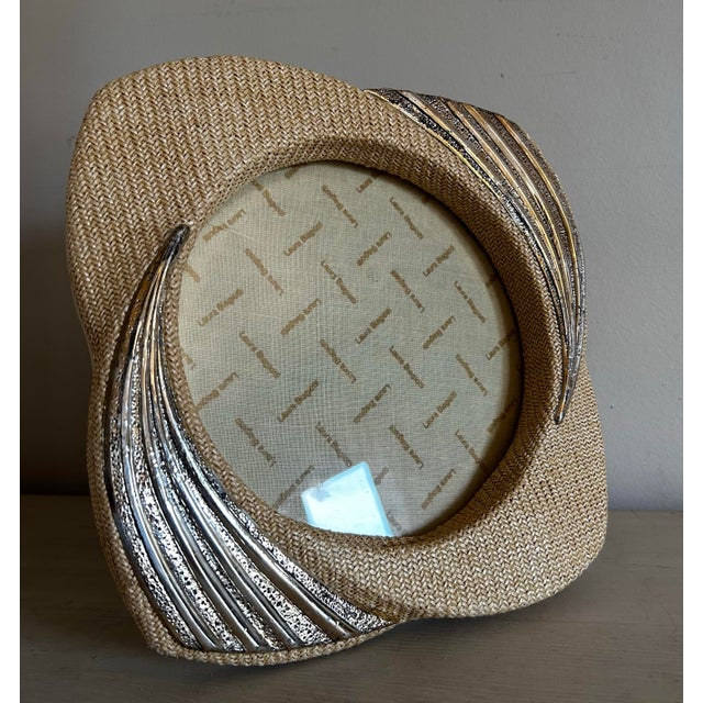 1980s Vintage Laura Biagiotti Round Sculptural Picture Frame ~ Silver and Wicker For Sale - Image 5 of 9