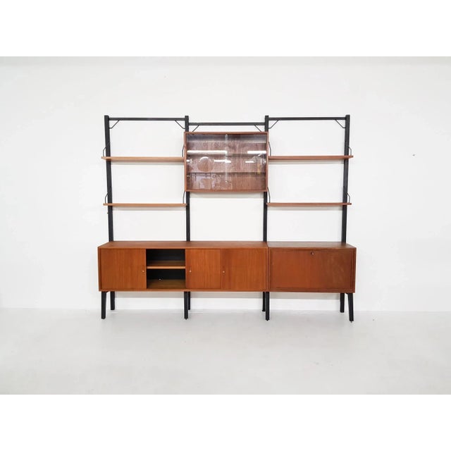 Poul Cadovius Large Danish Teak Wall Units by Poul Cadovius for Royal System, 1950s For Sale - Image 4 of 18