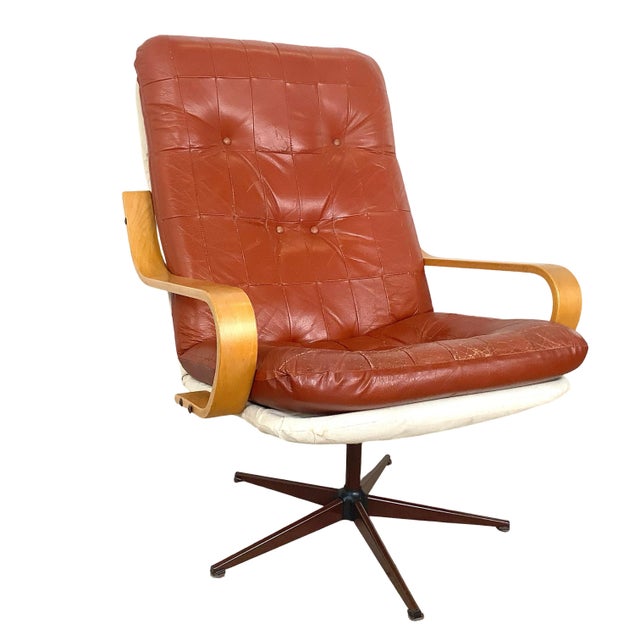 Mid-Century Modern Mid-Century Style Tufted Upholstery and Bentwood Swivel Lounge Chair For Sale - Image 3 of 17