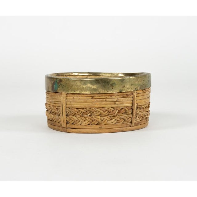 Mid-Century Modern Mid-Century Modern Round Bowl in Rattan and Brass, 1970s For Sale - Image 3 of 11
