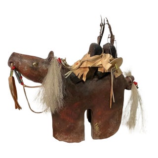 1990s Signed Farrell Cockrum Native American Horse Sculpture | Blackfeet Mixed Media Clay Artwork For Sale