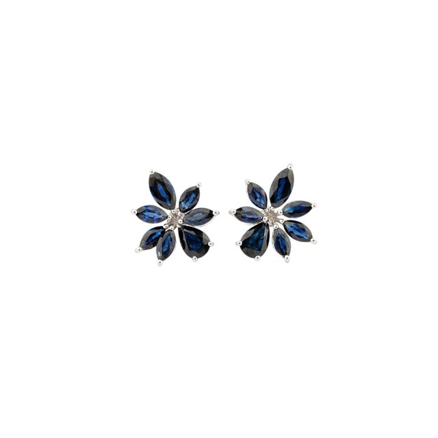 Natural blue sapphire 6.13cts earring in 18k gold For Sale - Image 10 of 18