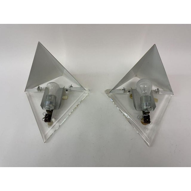 1970s Vintage Acrylic Wall Lamps in Gold, 1970s, Set of 2 For Sale - Image 5 of 18