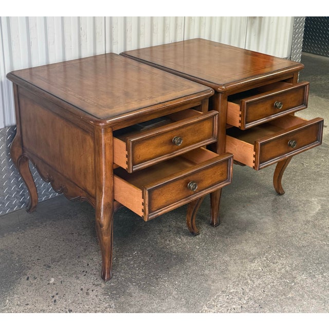 Late 20th Century Thomasville Louis XV End Tables / Nightstands For Sale - Image 4 of 12