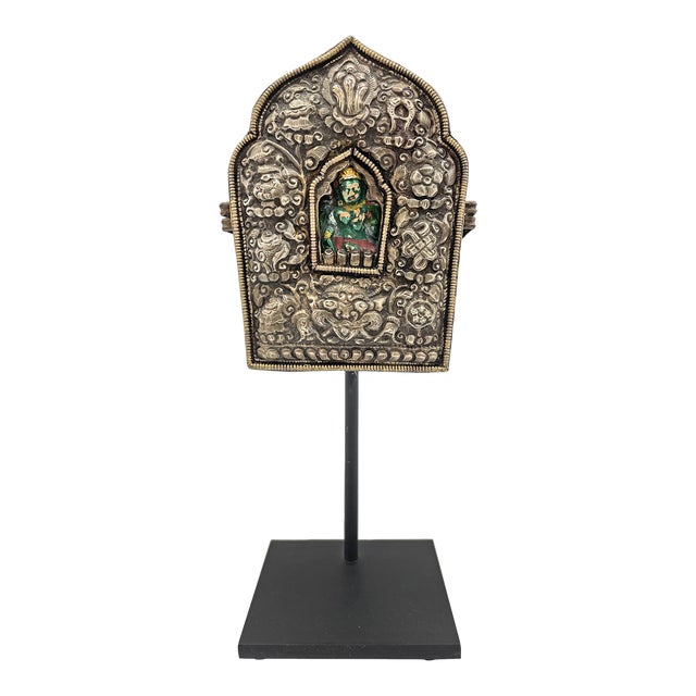 Antique Tibetan Silver Buddhist Gau For Sale