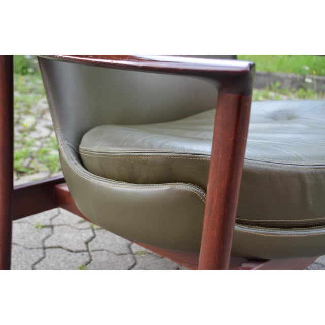 Olive Leather Lounge Chair by Ib Kofod Larsen for Fröscher Sitform, 1976 For Sale - Image 10 of 18