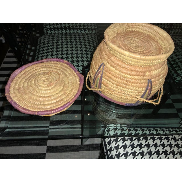 African Woven Grass Basket W/ Lid & Handle For Sale - Image 9 of 12