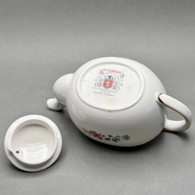 Beige Vintage Ellgreave Wood & Sons Ironstone Teapot With Chinoiserie Bird Design For Sale - Image 8 of 9