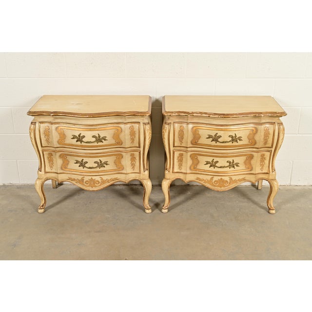 Rococo John Widdicomb Italian Rococo Louis XV Cream Lacquered and Gold Gilt Bedside Chests, Pair For Sale - Image 3 of 16