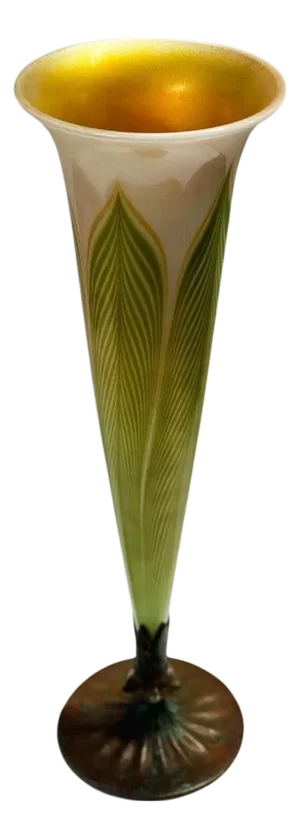 Early 20th Century l.c. Tiffany Studios Feathered Favrile Glass Vase.