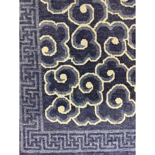 1920s Traditional Geometric Cloud Bands Patterns Antique Chinese Peking Wool Rug For Sale In New York - Image 6 of 6