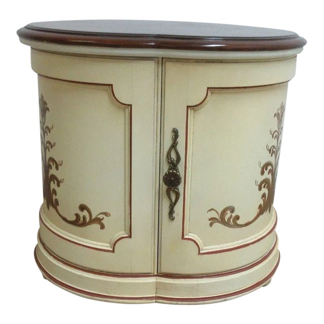 Vintage Custom Made Banded Clover Leaf Italian Regency Side Table For Sale