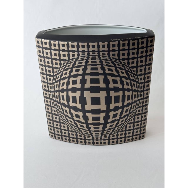 Vintage Vega Vase by Victor Vasarely for Rosenthal Studio, 1970 For Sale - Image 12 of 12