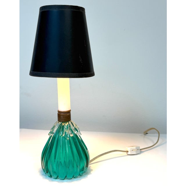 Metal Mid 20th Century Archimede Seguso Murano Ribbed Emerald Green Glass Lamp Applied Crystal Collar For Sale - Image 7 of 16