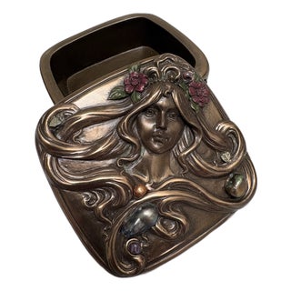 Vintage Textured Rococo Style Goddess Trinket Box For Sale