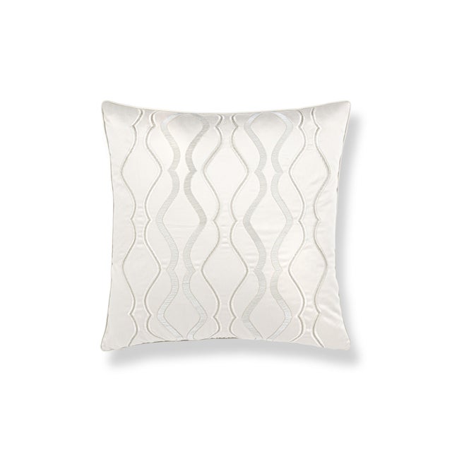 Scalamandré is a heritage American textile brand rooted in luxury and high-end design since its inception in 1929. Founder...