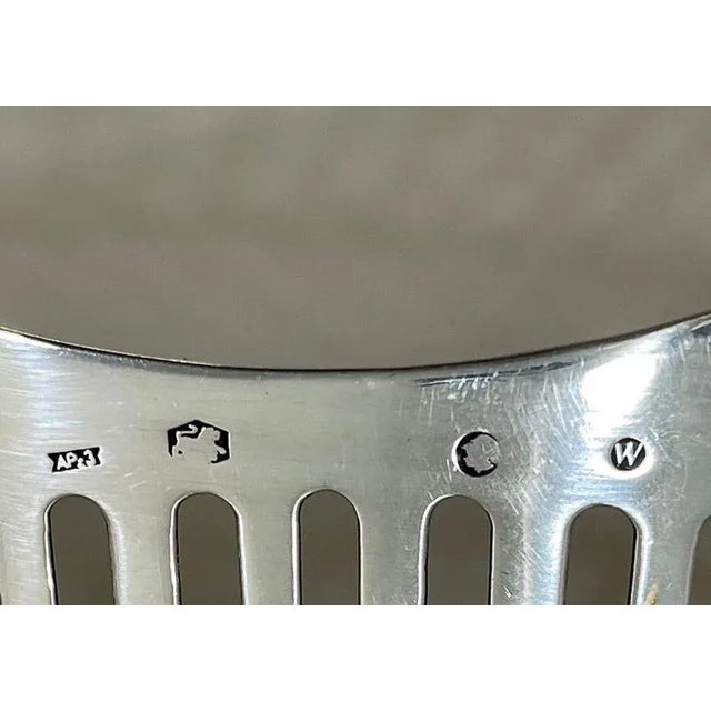 Metal Dutch Silver Bread Basket by Pressburg and Son, Haarlem, 1956 For Sale - Image 7 of 12