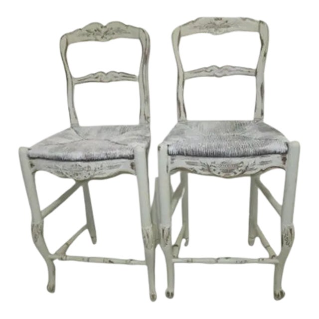 1980s Mid Century Rustic French Country Stools White Shabby Chic Rush Seat Straw Set of 2 For Sale