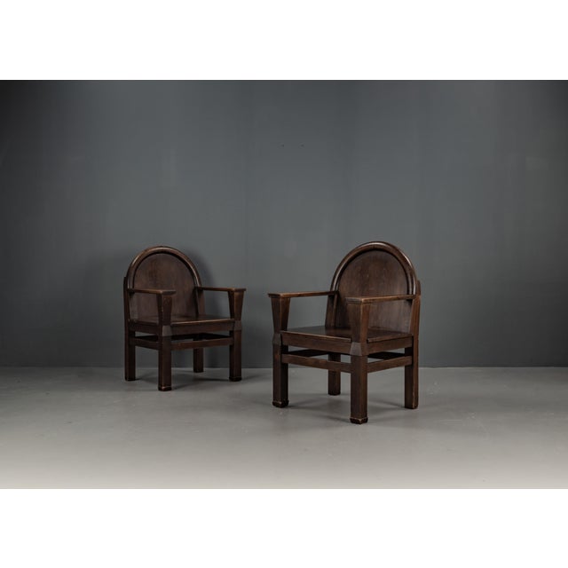This rare armchair in Art and Craft design is made of softwood. They originally come from the USA from the villa and came...