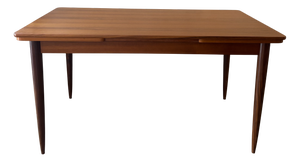 Extendable Dining Table in Teak