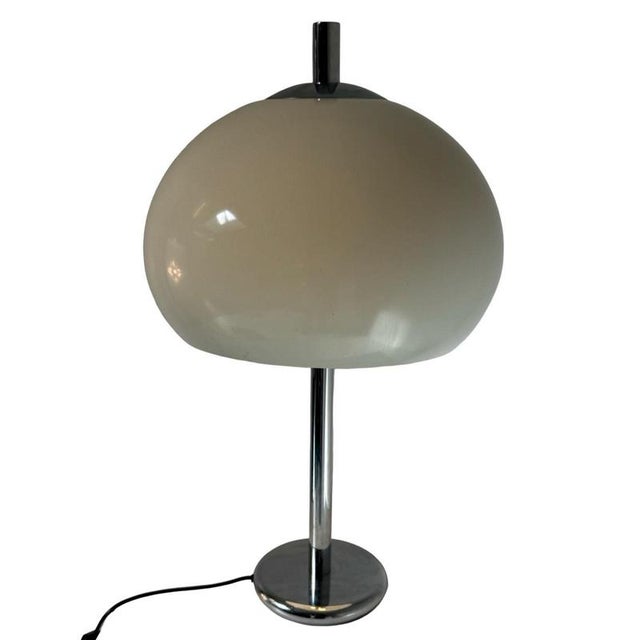 Space Age Mushroom Lamp with White Acrylic Shade and Chrome Base For Sale - Image 3 of 8