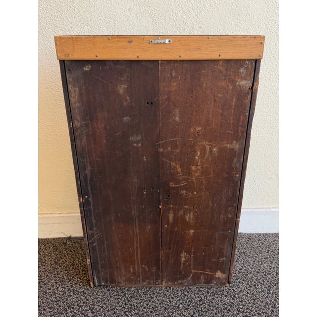 Brown Seth Thomas Antique Round Dial Ogee Clock With Maple Wood Case For Sale - Image 8 of 12