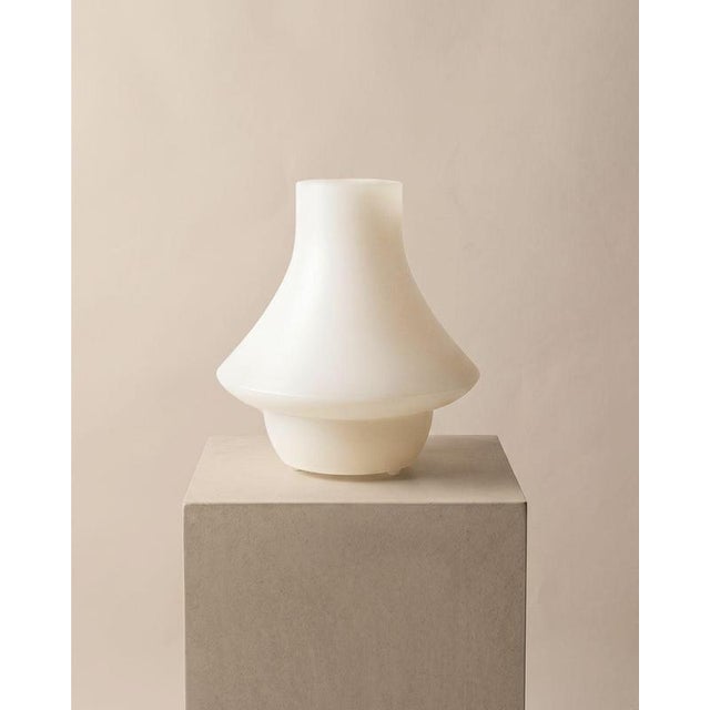 Llar Alabaster Table Lamp by Luis Gimeno For Sale - Image 9 of 9