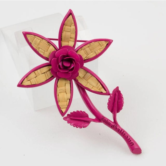John Galliano Paris Pink Enamel Metal and Straw Daisy Brooch For Sale - Image 4 of 8