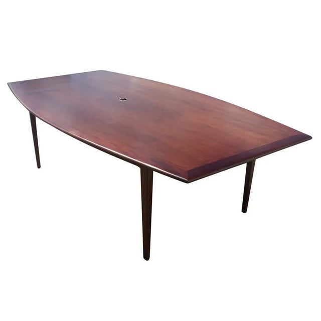 Mid-Century Modern Florence Knoll Walnut Boat Shape Dining Conference Table For Sale - Image 3 of 5