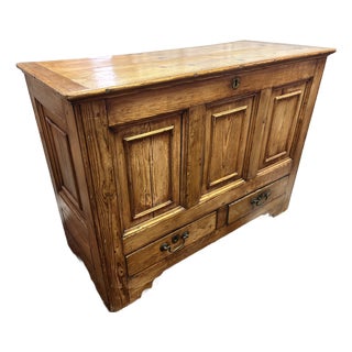 English Pine Blanket Chest, 19th Century For Sale