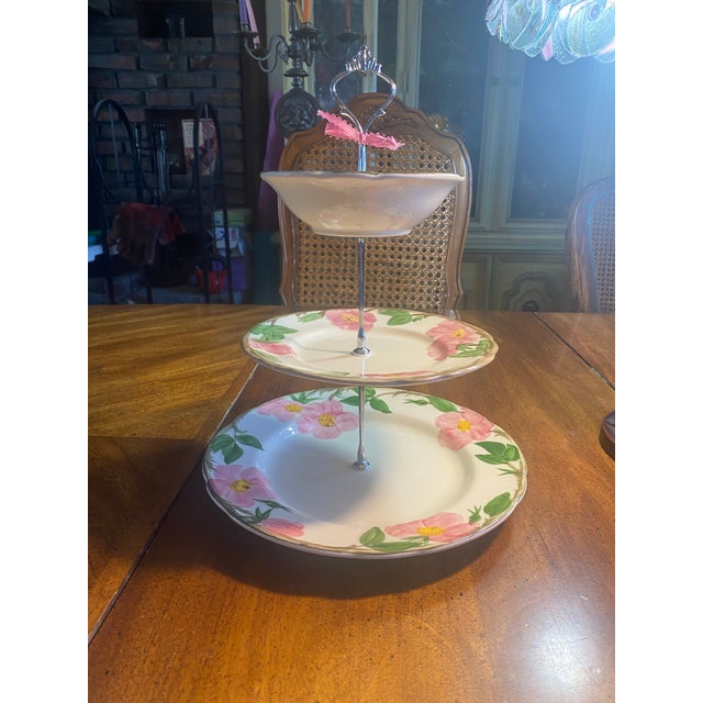 Bubble Gum 1980s Franciscan Desert Rose 3 Tired Cake Stand For Sale - Image 8 of 12