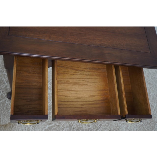 Kittinger Kittinger Colonial Williamsburg 3 Drawer Table For Sale - Image 4 of 17