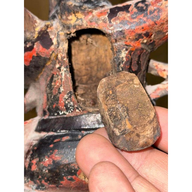 Chinese Chinese Polychrome Wooden Wooden Sculpture of the Qing Dynasty, 18th Century. For Sale - Image 3 of 17