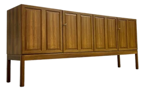 Extra Long Mid Century Modern Rosewood Credenza / Media Stand, C. 1960's