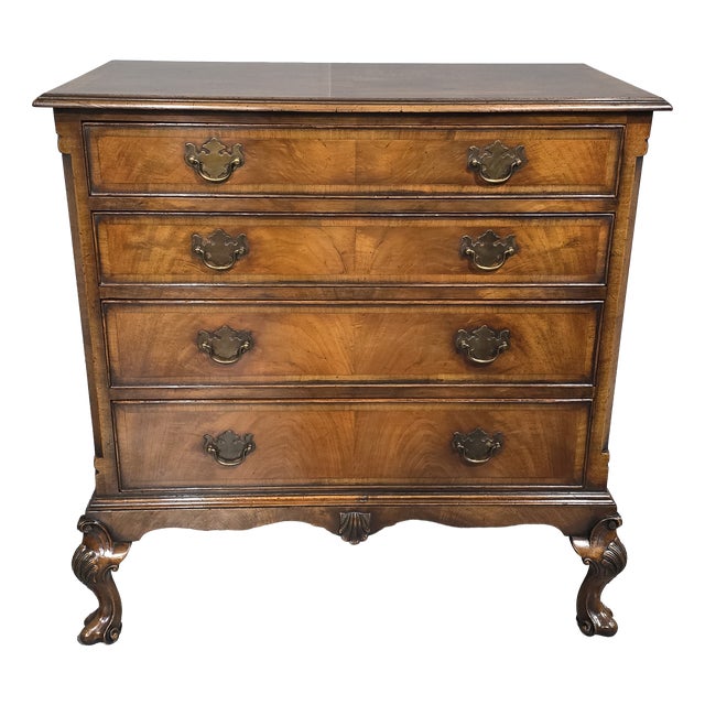 Queen Anne Walnut Chest of Drawers, 1920 For Sale