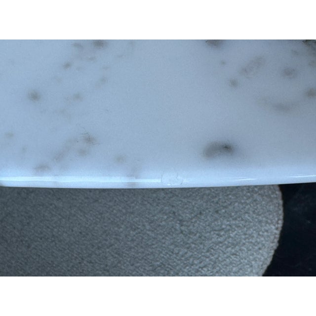 Design Within Reach Knoll Saarinen Tulip Marble Dining Table Round For Sale - Image 4 of 6