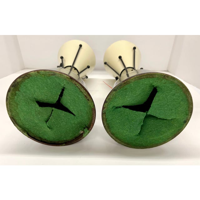 1950s Pair of Vintage Mid-Century Modern Atomic Torchiere Table Lamps – Black & Brass – Cream Cone Shades For Sale - Image 10 of 11