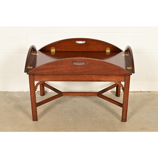 Henkel Harris Georgian Carved Mahogany Butler's Coffee Table For Sale In South Bend - Image 6 of 16