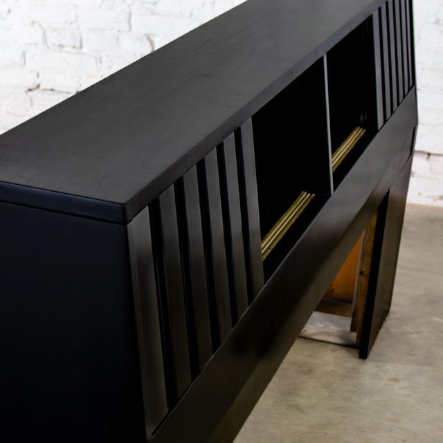 Mid-20th Century MCM King Size Bookcase Headboard by Sligh Furniture Cross Country Line With Black Painted Frame For Sale - Image 12 of 18