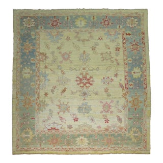 Vintage Inspired Wool Oushak rug no.8767 For Sale
